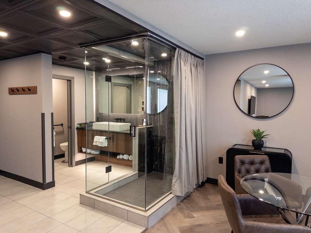 Carriage House Hotel And Conference Centre Calgary Bilik gambar